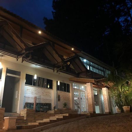 Pousada Requinte Da Mantiqueira ปิราคายา ภายนอก รูปภาพ